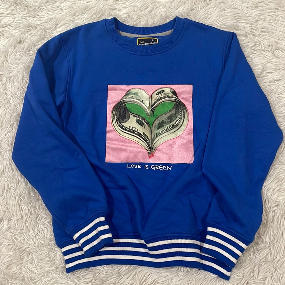 💚 Bear The Beams Love Is Green Sweatshirt